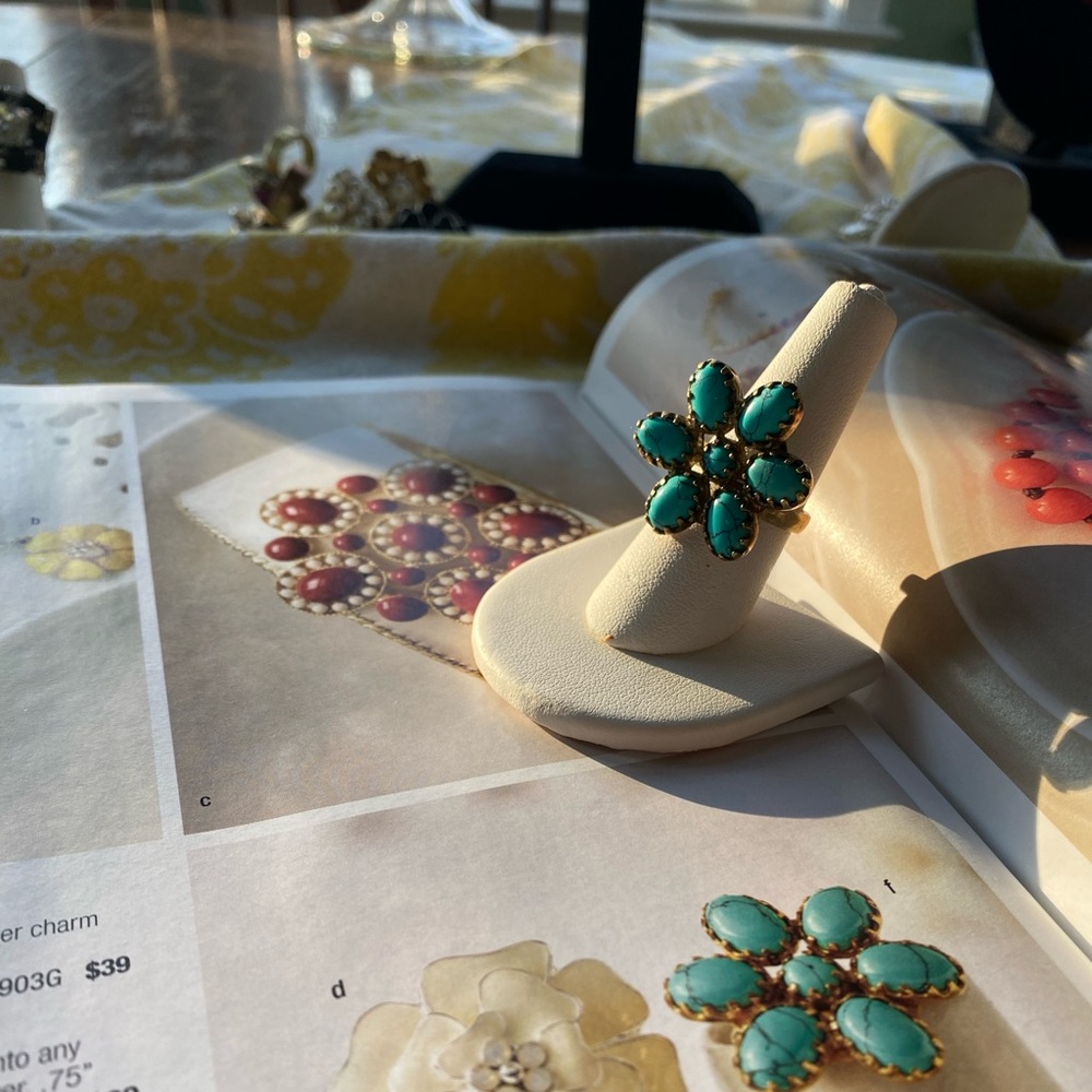 Stella & Dot Lily Flower Ring (Turquoise)